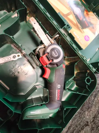 Sierra Bosch AdvancedCut 18 a batería