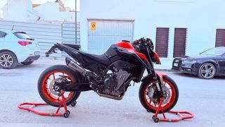 KTM 890 Duke