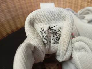 Zapatillas Nike Team Hustle D 11 Talla 37.5