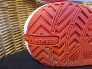 Zapatillas Nike Team Hustle D 11 Talla 37.5