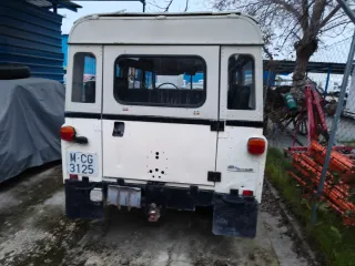 Land Rover santana  1977