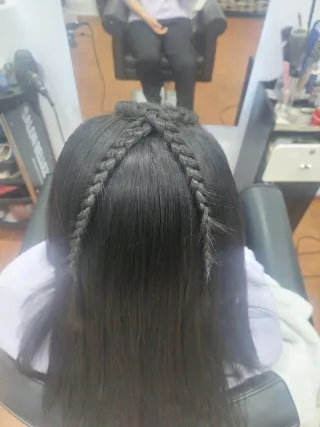 Peluquera dominicana a domicilio