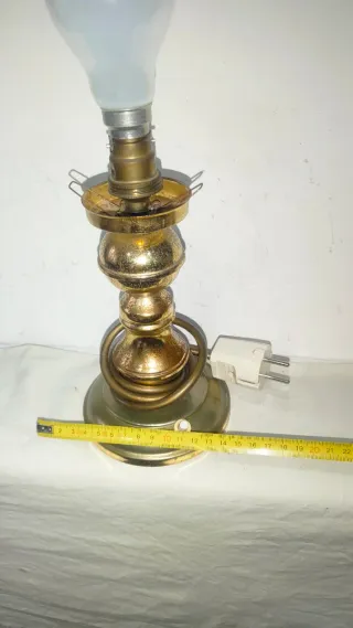 Antigua lámpara de latón inglesa vintage