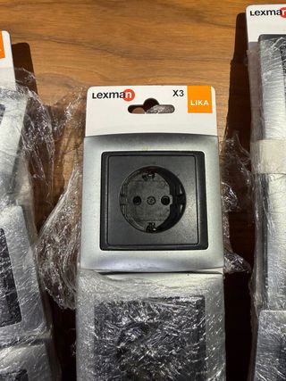 Pack enchufes y mecanismos eléctricos