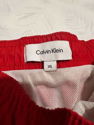 Bañador Calvin Klein Rojo y Negro