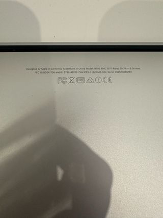 MacBook Pro 13” 8GB RAM 256GB SSD