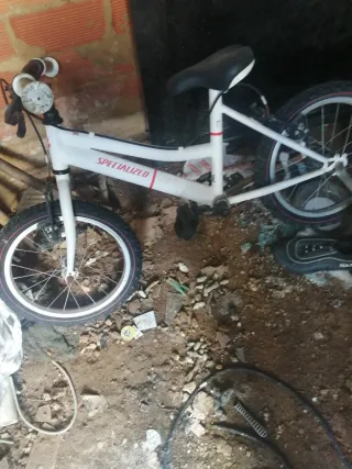 Bicicleta Infantil Specialized Blanca