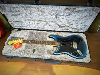 Fender Stratocaster American Pro II (Zurda)