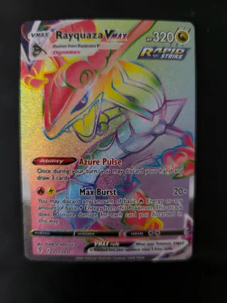 Carta Rayquaza VMAX 217/203