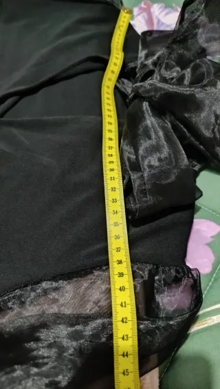 Abito elegante nero con fiocco