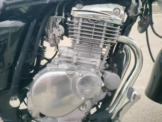 Suzuki Marauder GZ 250cc Cruiser Negra/Verde