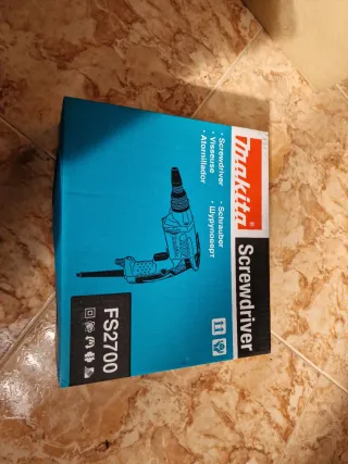 Atornillador Makita FS2700