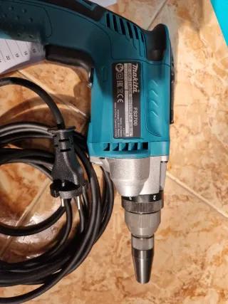 Atornillador Makita FS2700