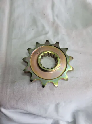 Piñón de arrastre 13T