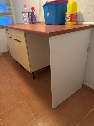 Cocina madera y beige