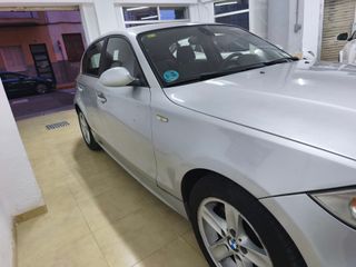 BMW Serie 118i. 160.000km garantia y transferencia