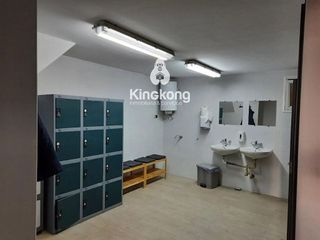 Nave industrial en venta en Loeches