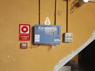 Nave industrial en venta en Loeches