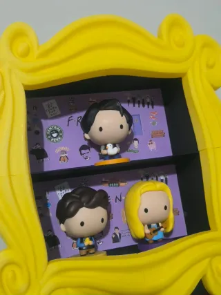 Espositore Personaggi Friends McDonald's