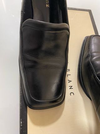 Zapatos negros tacón cuadrado