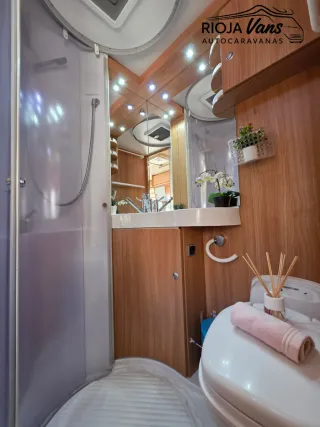 Niesmann+Bischoff Arto 64 Autocaravana