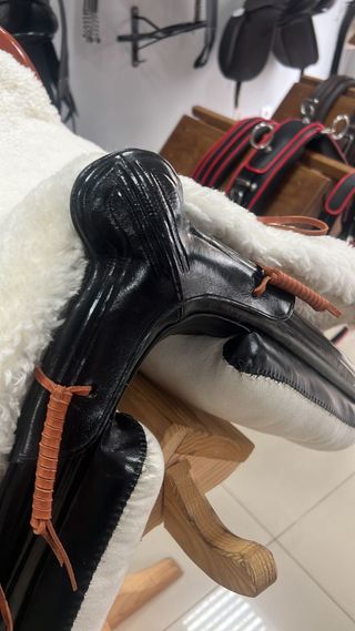 Montura Vaquera Guarnicionería Noja  Modelo Huelva