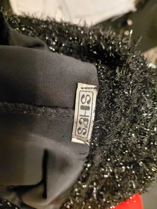 Abito lungo in velluto nero con spacco