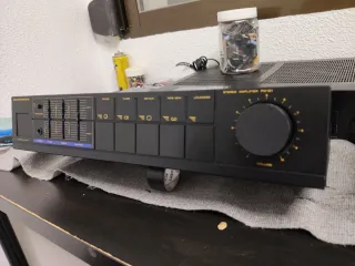 Amplificador Marantz Negro