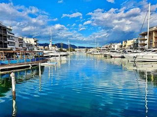 Garaje en venta en Empuriabrava en Castelló d´Empúries