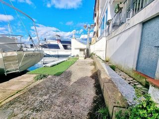Garaje en venta en Empuriabrava en Castelló d´Empúries