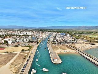 Garaje en venta en Empuriabrava en Castelló d´Empúries