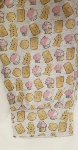 Pijama Hello Kitty gris y rosa