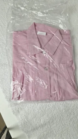 Bata Guardería Cuadros Azul Talla 7 y rosa