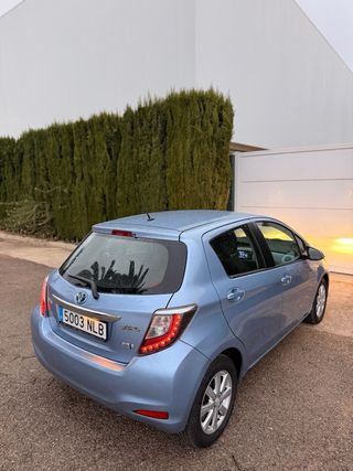 Toyota Yaris 2013 Hybrid Automatico