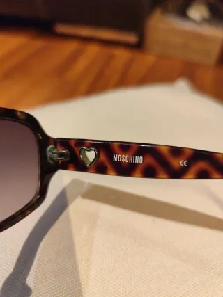 Gafas de sol Moschino Tortoise