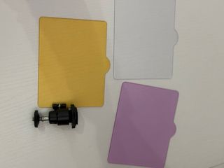 Foco LED para cámara + adaptador y filtros