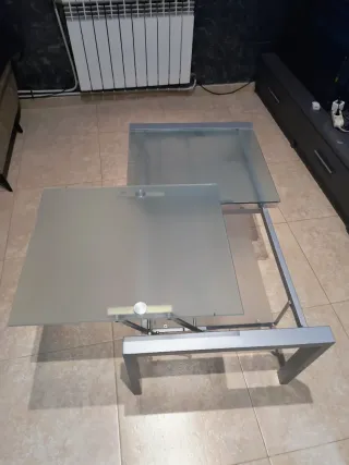 Mesa comedor y 6 sillas + mesa auxiliar