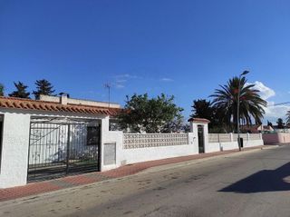 Chalet en venta en Los Balcones - Los Altos del Edén en Torrevieja