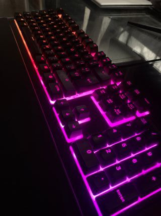 Tastiera, mouse e cuffie SteelSeries