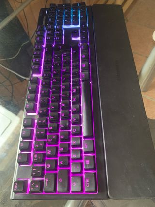 Tastiera, mouse e cuffie SteelSeries