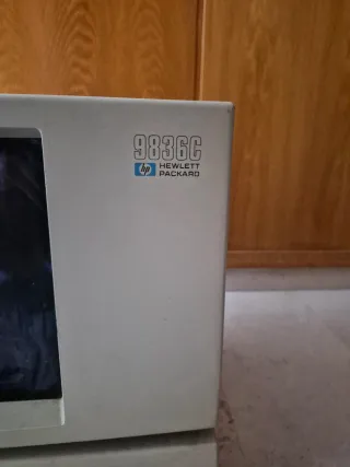 Ordenador HP 9836C Antiguo