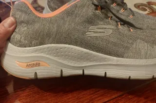 Zapatillas Skechers Arch Fit Talla 41