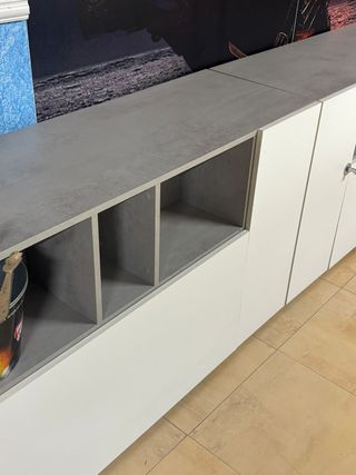 Mueble modular blanco y gris