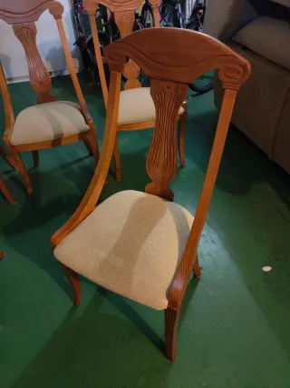 Mesa comedor madera con sillas, aparador,mesa baja