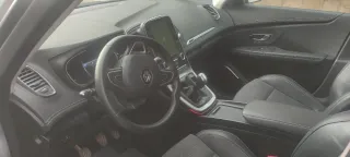 Renault Grand Scenic 2023