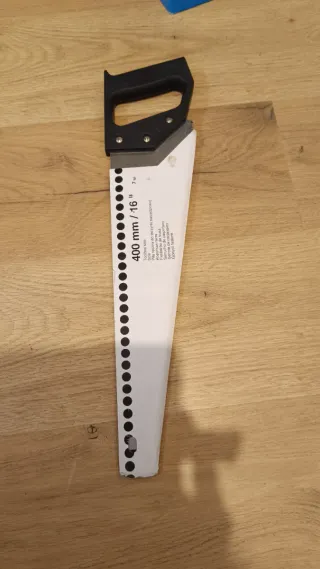 Caja Ingletes + 2 Serruchos