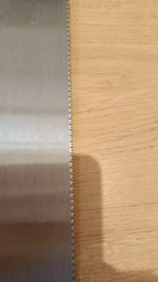 Caja Ingletes + 2 Serruchos