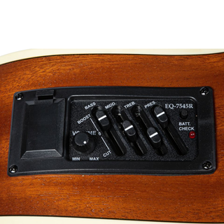 Guitarra Clásica Almería Electrificada + Funda