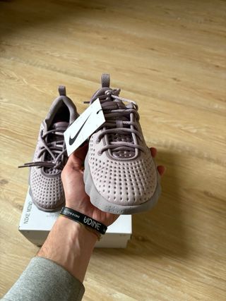 Nike Mind 002 Light Violet Ore (Women's) 42.5 EU