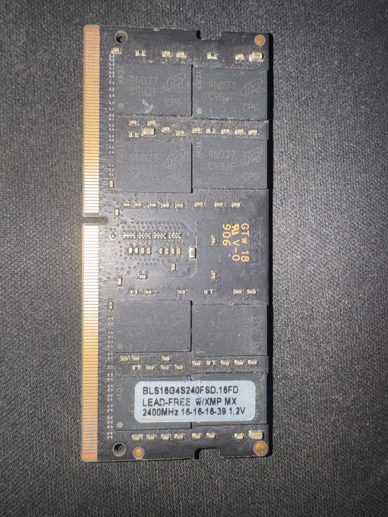 Crucial 16GB DDR4 2400MHz